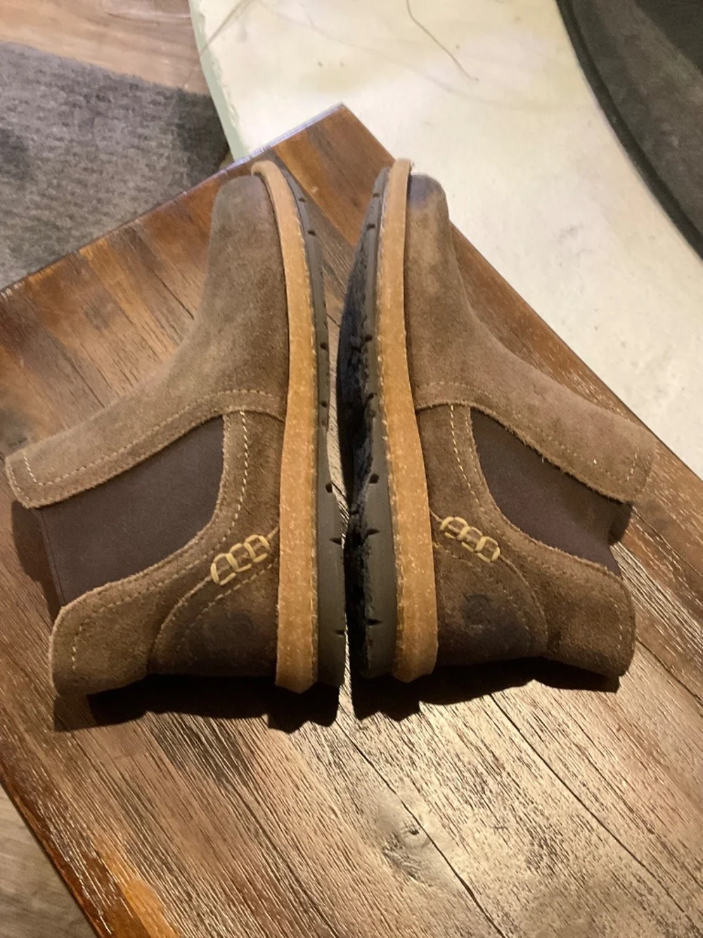 Born Tabby Taupe Avola Distressed Tan Suede Size 7